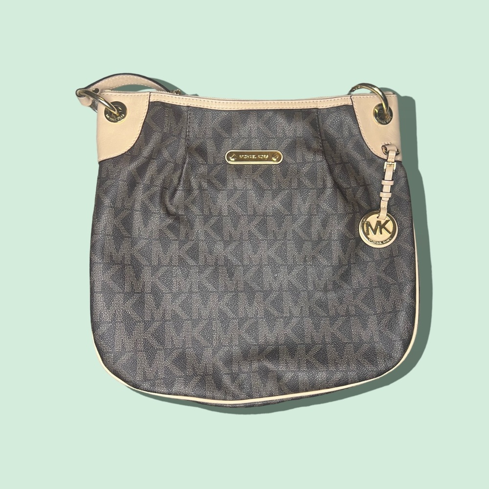 Excellent Used Condition Michael Kors Monogram Shoulder Bag